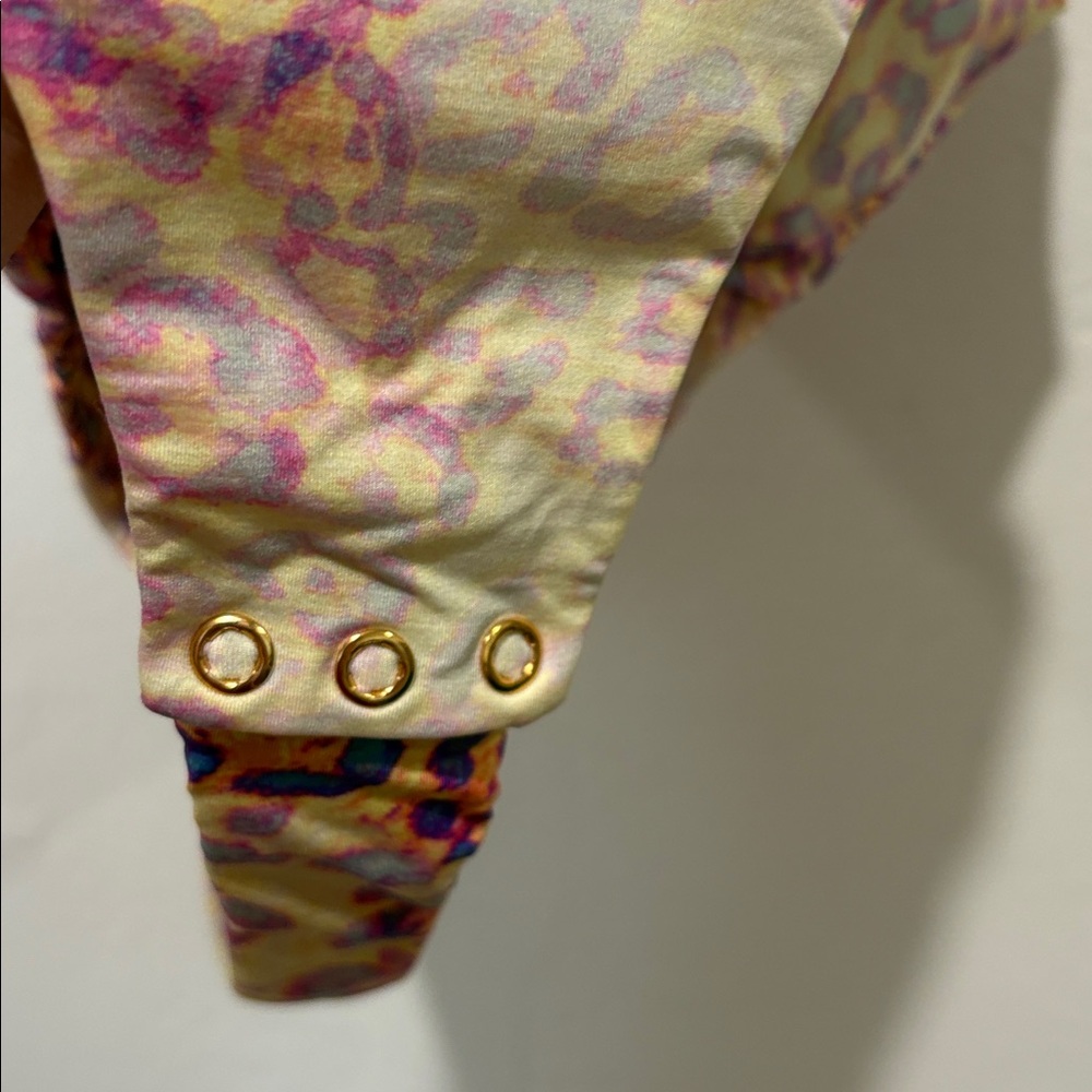 Adriana Iglesias olorful Leopard Print body suit - Picture 5 of 5